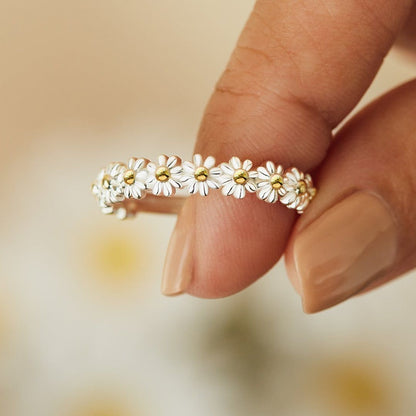 Vintage Daisy Flower Ring